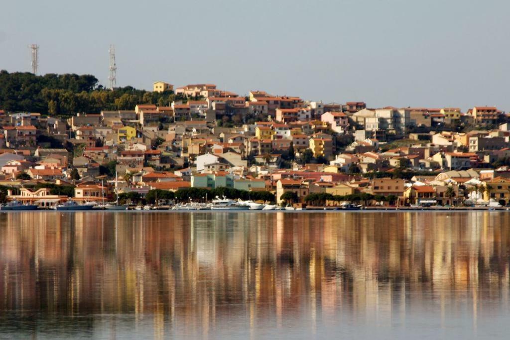 Villa Rosa SantʼAntìoco Екстериор снимка