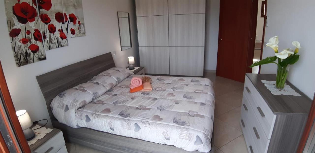 Villa Rosa SantʼAntìoco Екстериор снимка